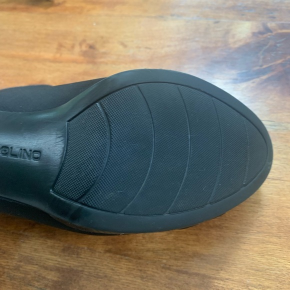 Bandolino booty.  Size 8 - Picture 7 of 10